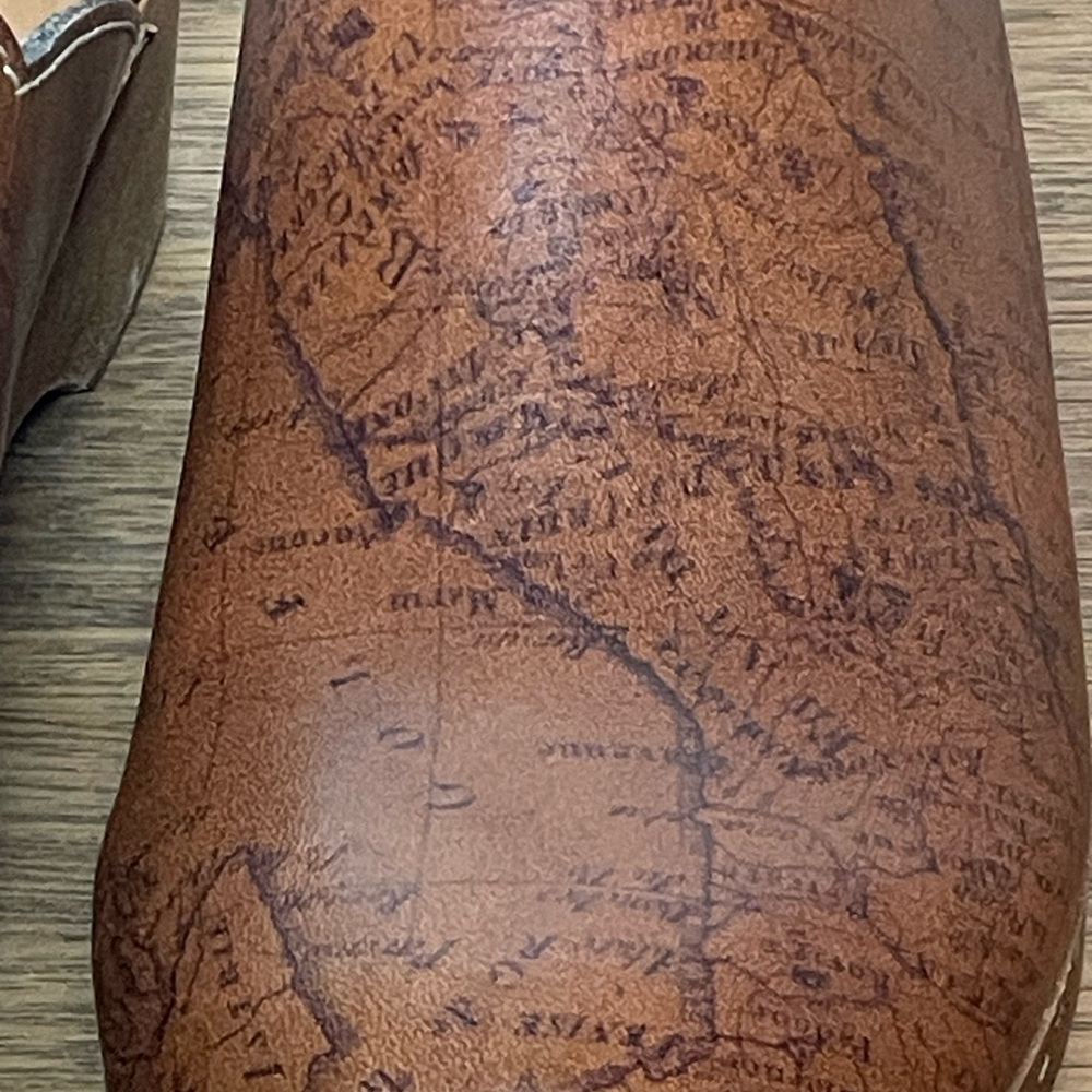 Patricia Nash Carmine map-print leather slip-on clogs Size 8.5 Italian Leather - Picture 9 of 10